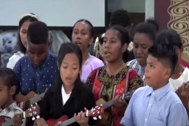 Youth Combined Worship Environment "D" Klasis GKI Port Numbay in Church GKI Pniel Kotaraja