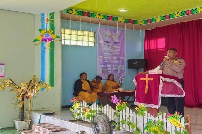AIPDA, FRENGKI WABISER, SH EXTRAORDINARY DEDICATION IN POLICE AND SPIRITUAL SERVICES