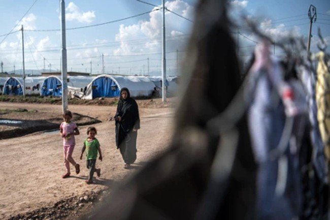 HOW SHOULD CHRISTIANS CONSIDER REFUGEES?