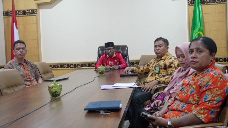 KAKANWIL KEMENAG PAPUA JOIN TALKSHOW TO BUILD ANTI-CORRUPTION BEHAVIOR