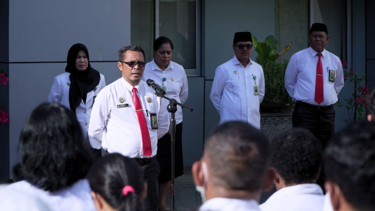 KEPALA BIDANG URUSAN AGAMA KRISTEN KEMENAG PAPUA SAMPAIKAN ARAHAN PADA APEL PAGI