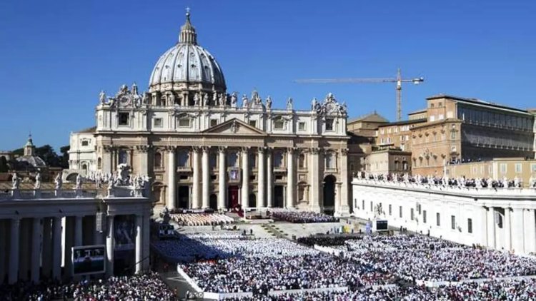 THE CARDINALS OF THE WORLD GATHER IN VANTIKA, DISCUSS THE WAR ON SYNODALITY, AND ARTIFICIAL INTELLIGENCE